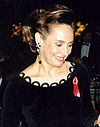 https://upload.wikimedia.org/wikipedia/commons/thumb/b/bb/Lauriemetcalf.jpg/100px-Lauriemetcalf.jpg